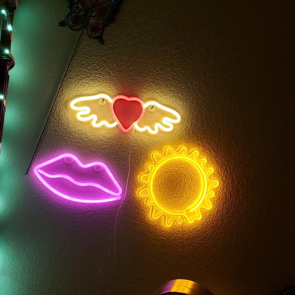 Neon Sign | Yellow Sun | Neon Light Sign - Picture 3 of 3